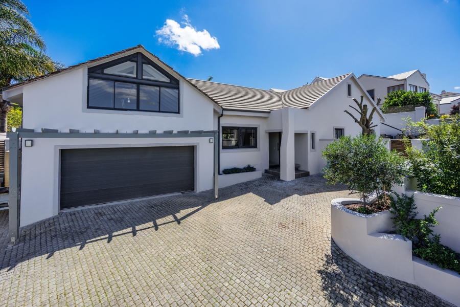 4 Bedroom Property for Sale in Kanonberg Western Cape